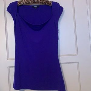 EXPRESS SZ M PURPLE TOP SLEEVELESS SQUARE NECKLINE